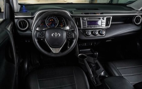 Toyota RAV4, 2014 год, 1 899 000 рублей, 6 фотография