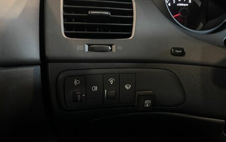 KIA Magentis II рестайлинг, 2010 год, 570 000 рублей, 32 фотография
