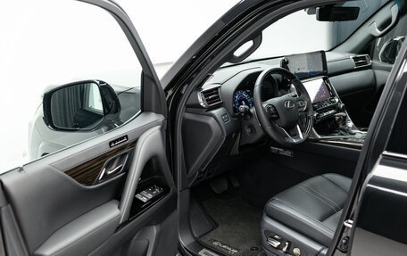 Lexus LX, 2024 год, 21 490 000 рублей, 7 фотография