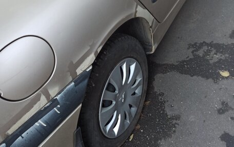 Renault Laguna II, 2000 год, 120 000 рублей, 11 фотография