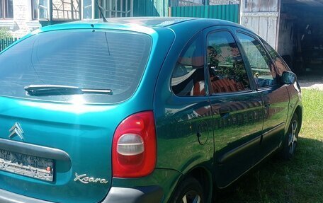 Citroen Xsara Picasso, 2003 год, 290 000 рублей, 2 фотография