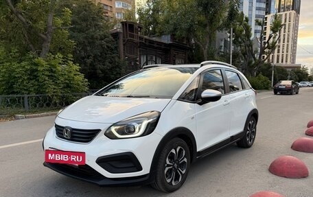 Honda Fit, 2020 год, 1 950 000 рублей, 2 фотография