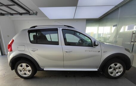 Renault Sandero I, 2013 год, 780 000 рублей, 5 фотография