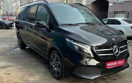 Mercedes-Benz V-Класс, 2023 год, 10 200 000 рублей, 20 фотография