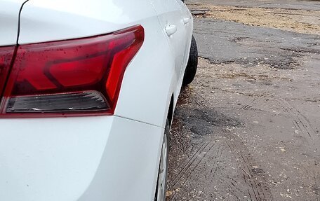 Hyundai Solaris II рестайлинг, 2018 год, 800 000 рублей, 6 фотография