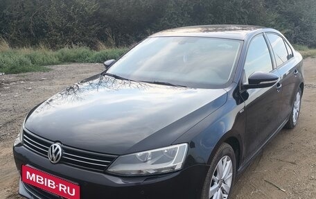 Volkswagen Jetta VI, 2013 год, 950 000 рублей, 6 фотография