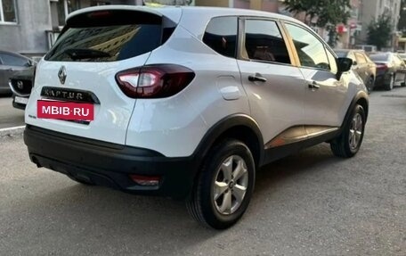 Renault Kaptur I рестайлинг, 2018 год, 1 200 000 рублей, 3 фотография