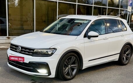 Volkswagen Tiguan II, 2018 год, 2 650 000 рублей, 6 фотография