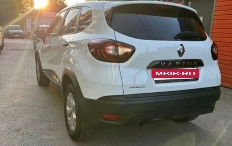 Renault Kaptur I рестайлинг, 2018 год, 1 200 000 рублей, 4 фотография