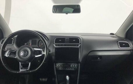 Volkswagen Polo VI (EU Market), 2016 год, 944 000 рублей, 7 фотография