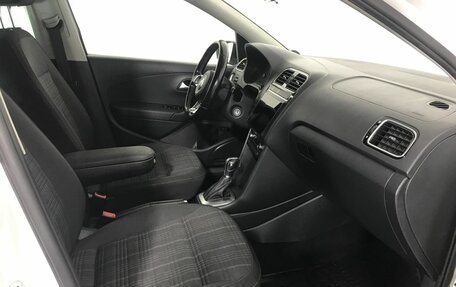 Volkswagen Polo VI (EU Market), 2016 год, 944 000 рублей, 14 фотография