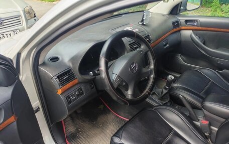 Toyota Avensis III рестайлинг, 2007 год, 680 000 рублей, 9 фотография