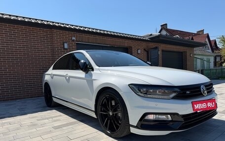 Volkswagen Passat B8 рестайлинг, 2018 год, 2 970 000 рублей, 20 фотография