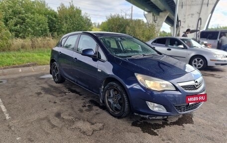 Opel Astra J, 2010 год, 650 000 рублей, 4 фотография