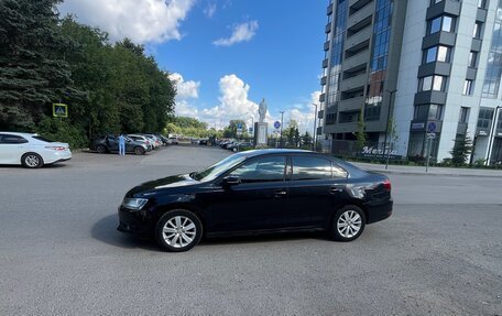Volkswagen Jetta VI, 2013 год, 895 000 рублей, 2 фотография
