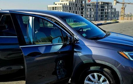 Honda Pilot III рестайлинг, 2018 год, 2 000 000 рублей, 12 фотография