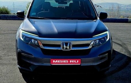 Honda Pilot III рестайлинг, 2018 год, 2 000 000 рублей, 17 фотография