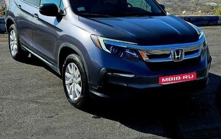 Honda Pilot III рестайлинг, 2018 год, 2 000 000 рублей, 14 фотография