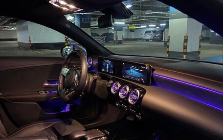 Mercedes-Benz CLA, 2019 год, 2 800 000 рублей, 11 фотография