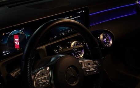 Mercedes-Benz CLA, 2019 год, 2 800 000 рублей, 13 фотография