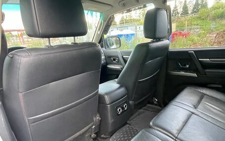 Mitsubishi Pajero IV, 2015 год, 2 360 000 рублей, 12 фотография