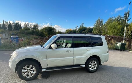 Mitsubishi Pajero IV, 2015 год, 2 360 000 рублей, 17 фотография