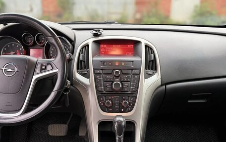Opel Astra J, 2011 год, 750 000 рублей, 8 фотография