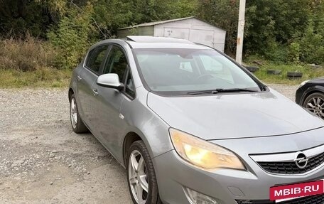 Opel Astra J, 2011 год, 750 000 рублей, 5 фотография