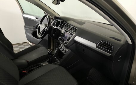 Volkswagen Tiguan II, 2018 год, 1 700 000 рублей, 10 фотография