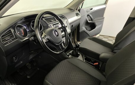 Volkswagen Tiguan II, 2018 год, 1 700 000 рублей, 8 фотография
