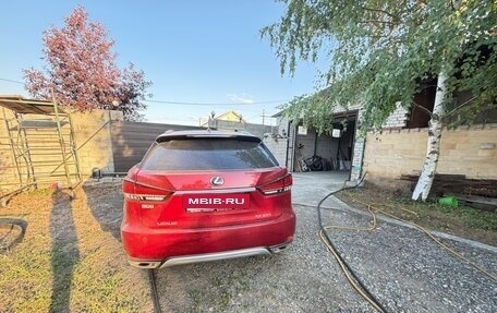 Lexus RX IV рестайлинг, 2021 год, 5 000 000 рублей, 4 фотография