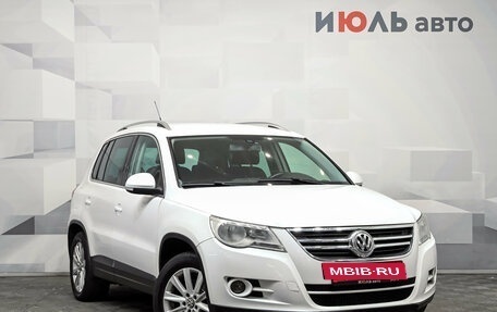 Volkswagen Tiguan I, 2010 год, 890 000 рублей, 3 фотография