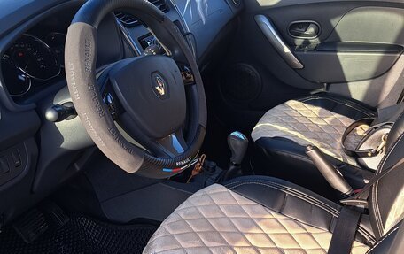 Renault Sandero II рестайлинг, 2015 год, 860 000 рублей, 5 фотография