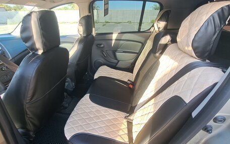 Renault Sandero II рестайлинг, 2015 год, 860 000 рублей, 7 фотография