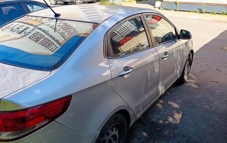 KIA Rio III рестайлинг, 2015 год, 700 000 рублей, 2 фотография
