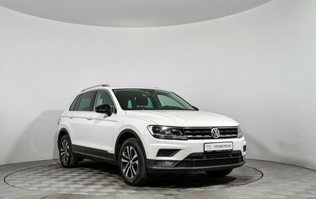 Volkswagen Tiguan II, 2019 год, 1 890 000 рублей, 3 фотография