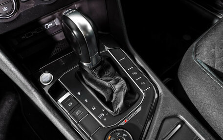 Volkswagen Tiguan II, 2019 год, 1 890 000 рублей, 11 фотография