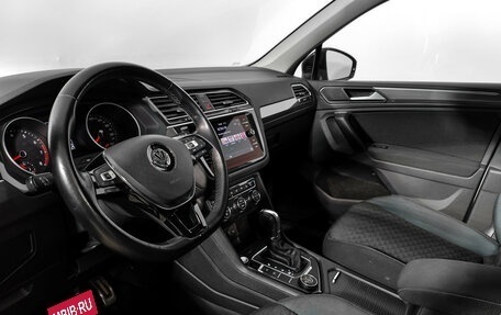 Volkswagen Tiguan II, 2019 год, 1 890 000 рублей, 9 фотография
