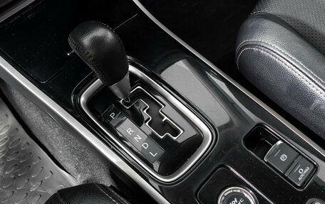 Mitsubishi Outlander III рестайлинг 3, 2017 год, 2 100 000 рублей, 11 фотография