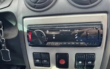 Renault Logan I, 2006 год, 155 000 рублей, 6 фотография
