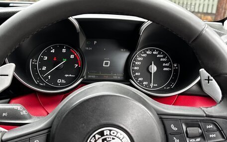 Alfa Romeo Giulia II, 2018 год, 2 090 000 рублей, 18 фотография