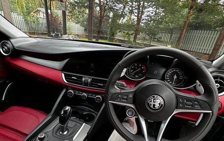 Alfa Romeo Giulia II, 2018 год, 2 090 000 рублей, 19 фотография