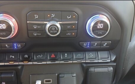 GMC Sierra, 2022 год, 5 800 000 рублей, 9 фотография