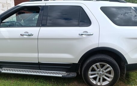 Ford Explorer VI, 2012 год, 1 300 000 рублей, 6 фотография
