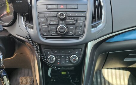 Opel Zafira C рестайлинг, 2013 год, 1 190 000 рублей, 25 фотография