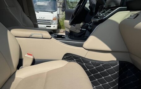 Toyota Land Cruiser, 2022 год, 14 фотография