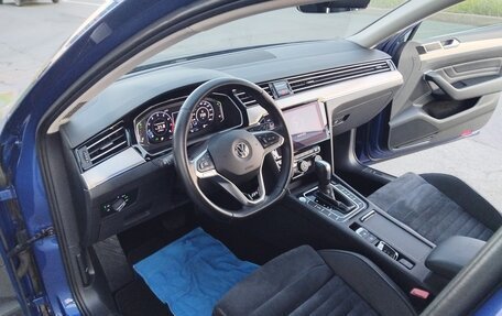 Volkswagen Passat B8 рестайлинг, 2020 год, 2 444 000 рублей, 23 фотография