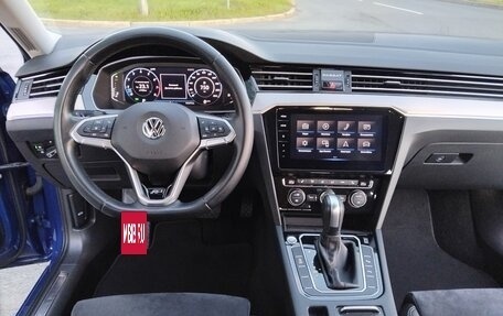 Volkswagen Passat B8 рестайлинг, 2020 год, 2 444 000 рублей, 25 фотография