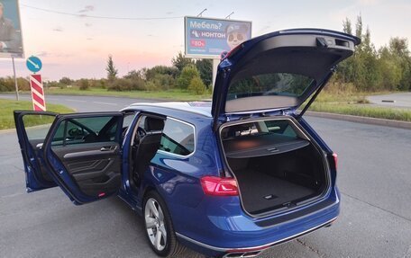 Volkswagen Passat B8 рестайлинг, 2020 год, 2 444 000 рублей, 32 фотография