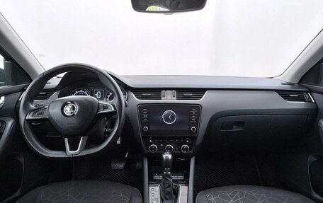 Skoda Octavia, 2018 год, 1 849 000 рублей, 10 фотография